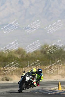 media/Oct-30-2025-Racers Edge (Thu) [[dabbdaf680]]/3-B Group/Session 2 Turn 2/